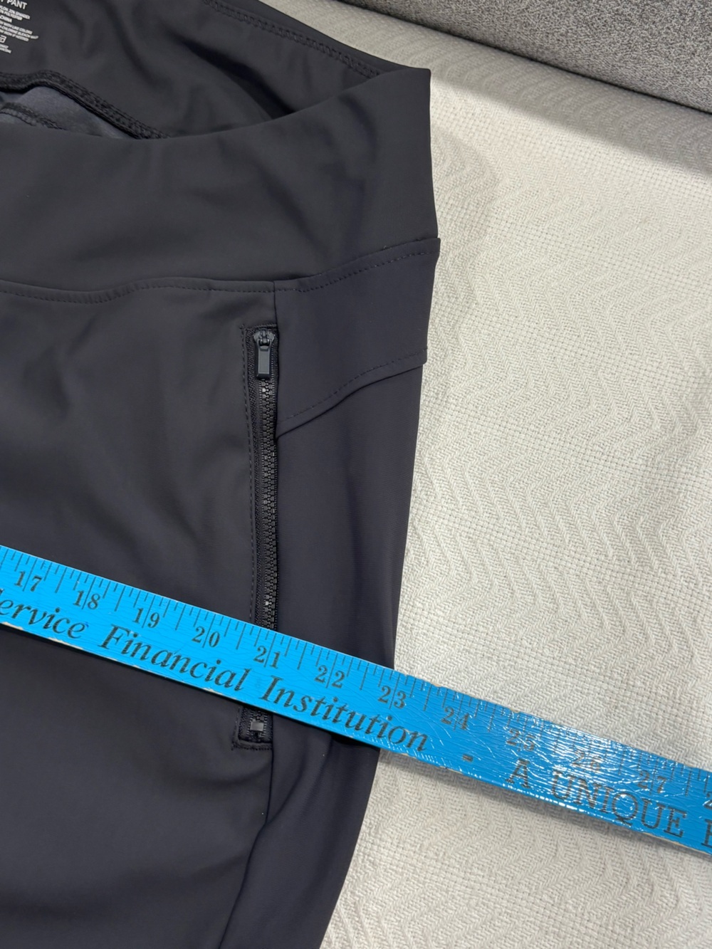 🐞Performance High-Rise Black Skinny Leggings with Side Zip Pockets - Picture 5 of 10